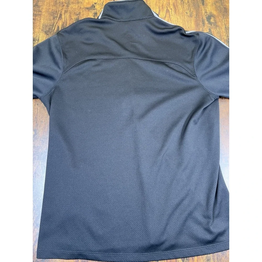 Nike size collar gray